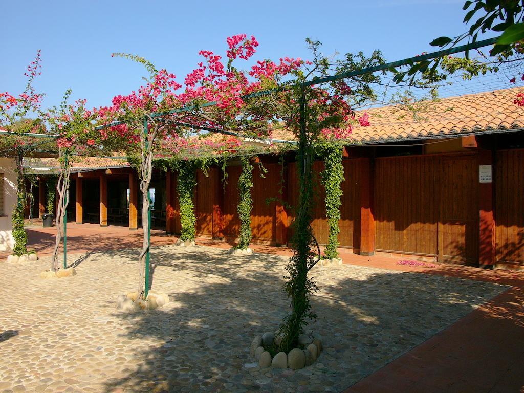 Camping Costa Ponente Cefalù Eksteriør billede