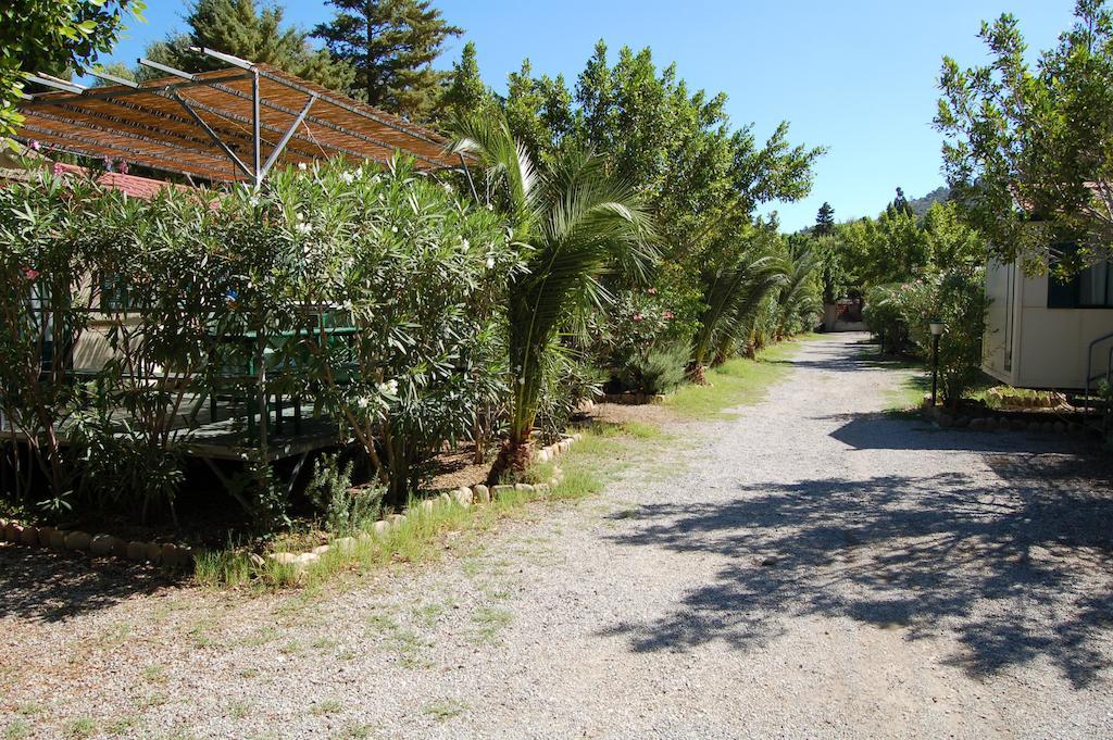 Camping Costa Ponente Cefalù Eksteriør billede
